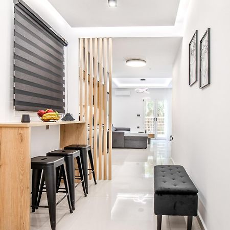 New Luxury Apartment Near Center With Garden View Bendevís Eksteriør billede